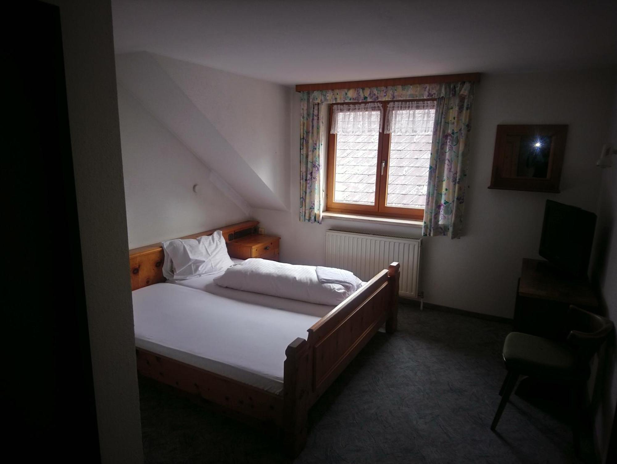 Gasthaus Krone Ubersaxen ห้อง รูปภาพ